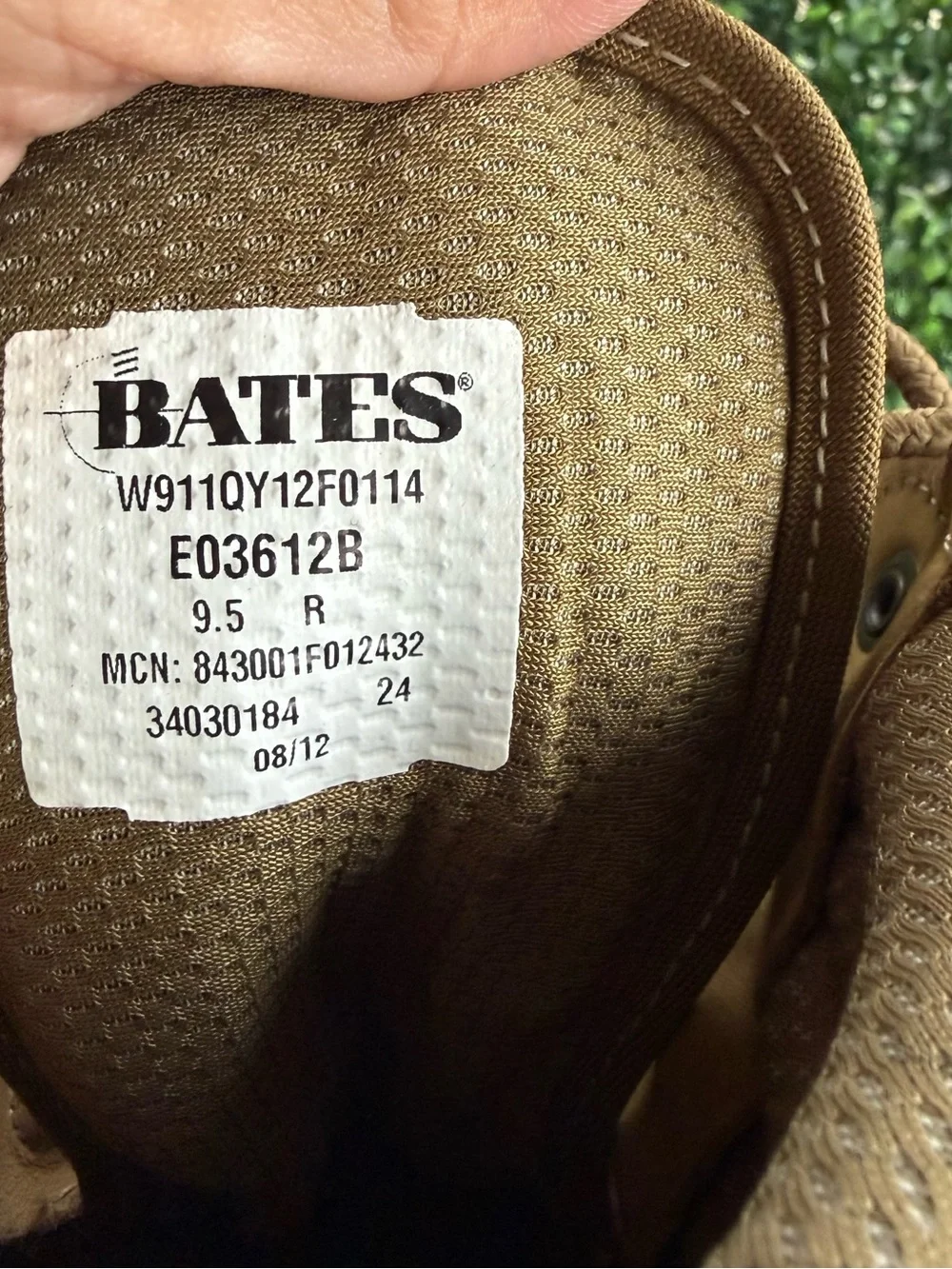 Bates US Army Combat Boots Men’s 9.5R Tan Suede Vibram Tactical Military USA